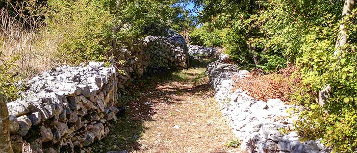 muri in pietra di Mennella
