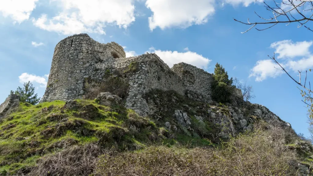 castello di roccamandolfi