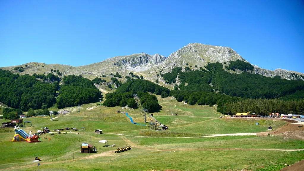 Monte Miletto con vista sul pianoro di Campitello Matese